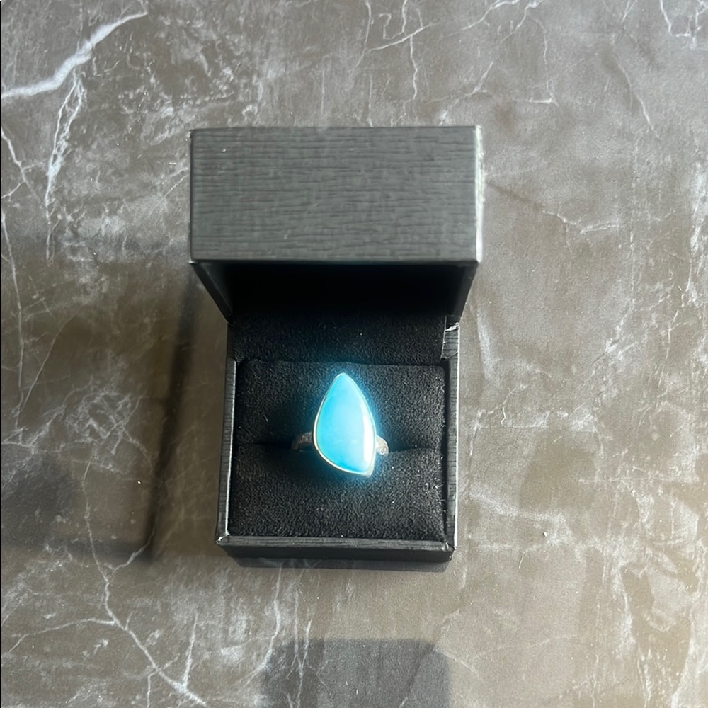 Elegant Silver Blue Gemstone Ring